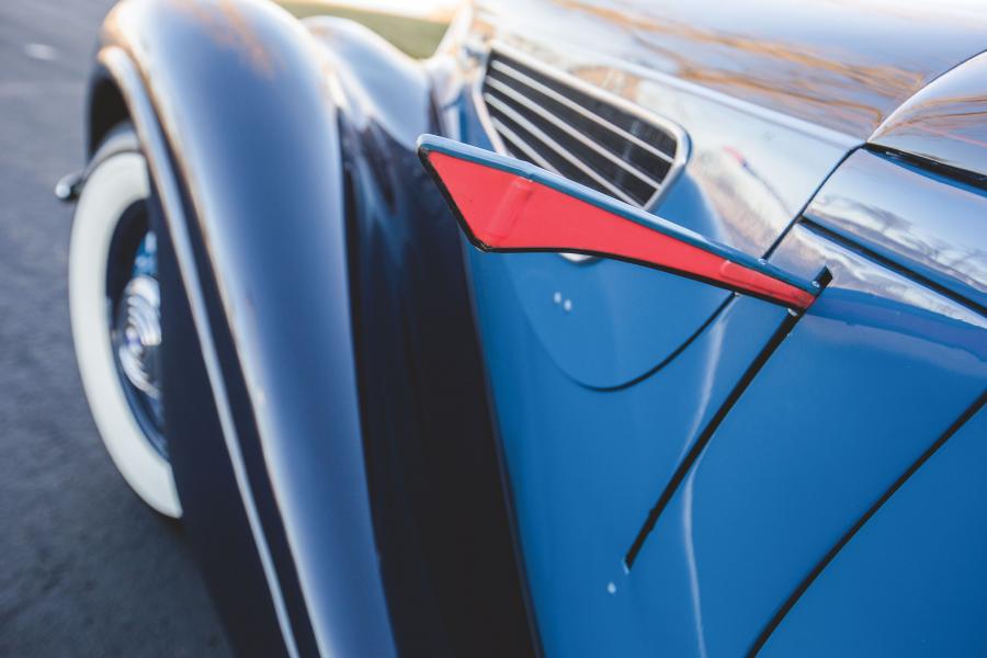 Детали экстерьера BMW 327 Convertible 1937 года  (фото 5 из 31)